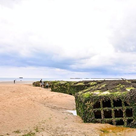 Le Joffre - Studio Sur La Digue En Centre Ville Arromanches-les-Bains Exteriér fotografie